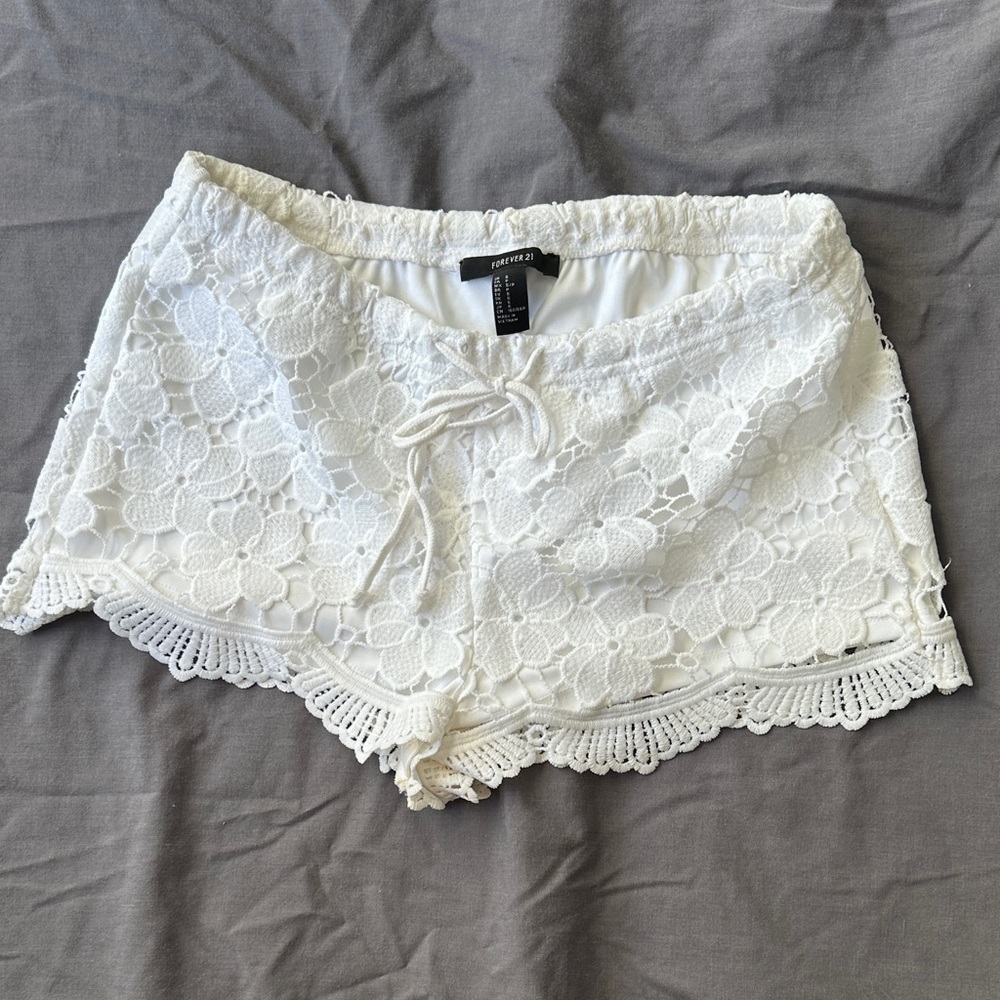 Forever 21 White Floral Lace High Waist Shorts
